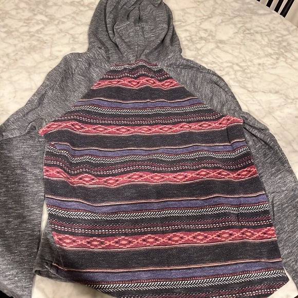 Pullover - Picture 3 of 3